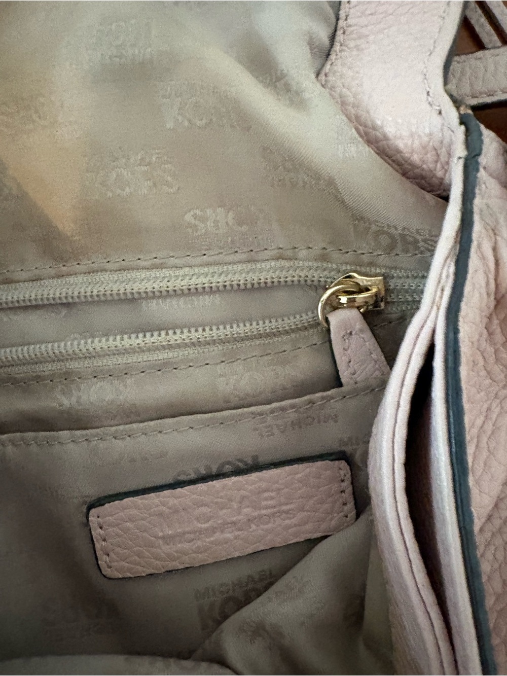 Michael Kors Blush Pink Pebbled Leather Shoulder Bag Tassel Gold Chain - Picture 5 of 13